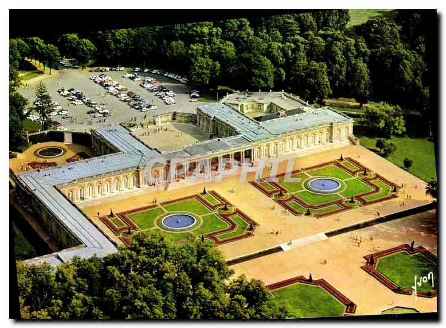 CPM Chateau de Versailles Yvelines Le Grand Trianon et ses Jardins 