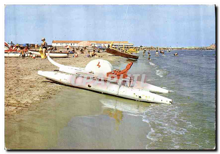 CPM Port la Nouvelle Aude La plage et ses plaisirs Pedalo