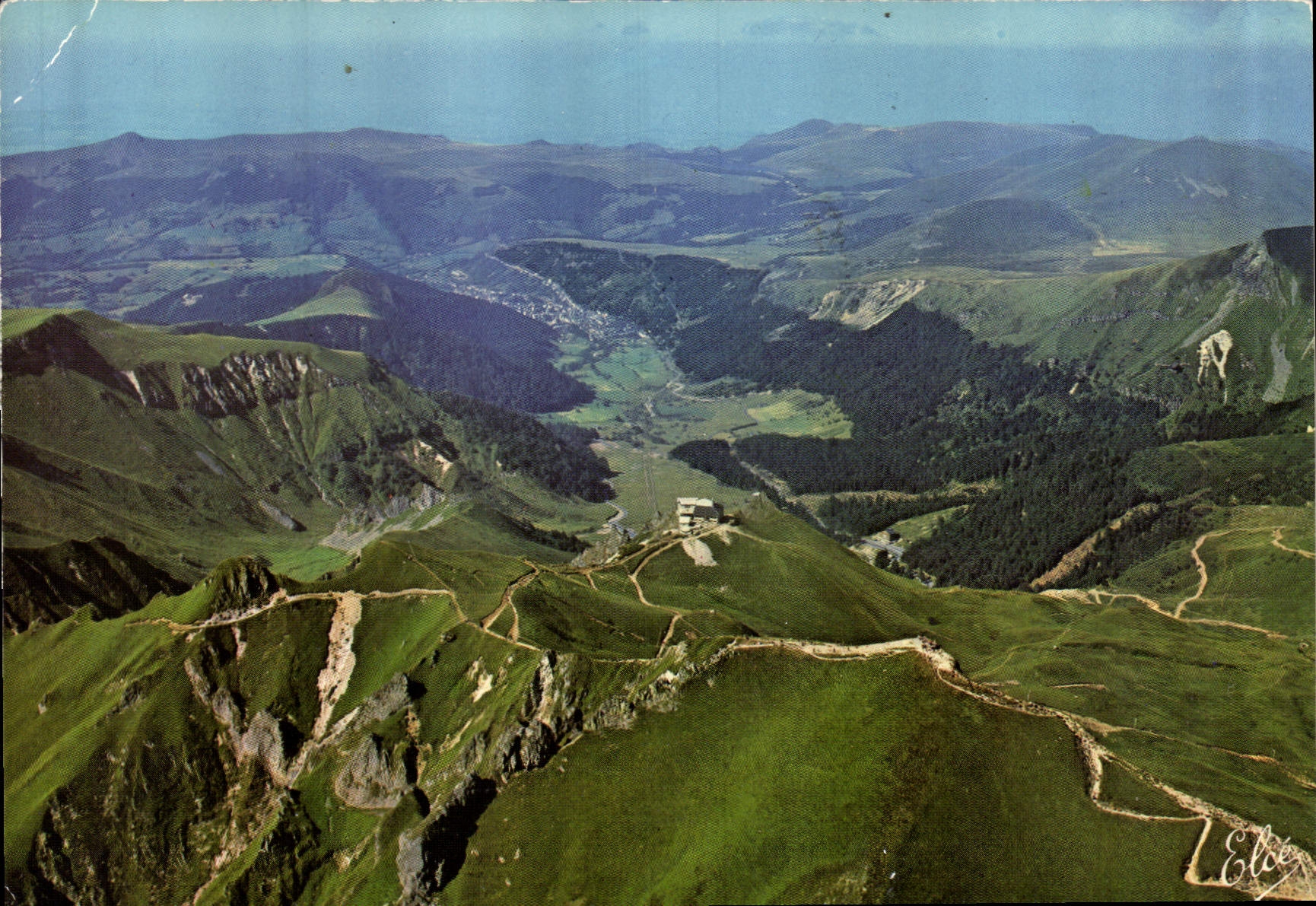 CPM Mont Dore Sancy Vue generale sur le Sommet du Sancy 