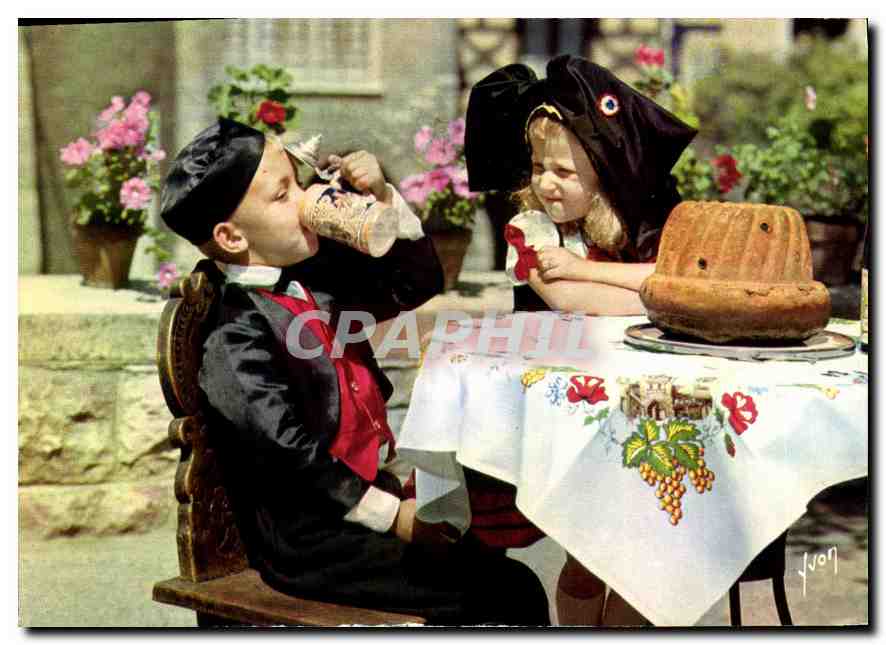 CPM L'Alsace enfants en costume regional 