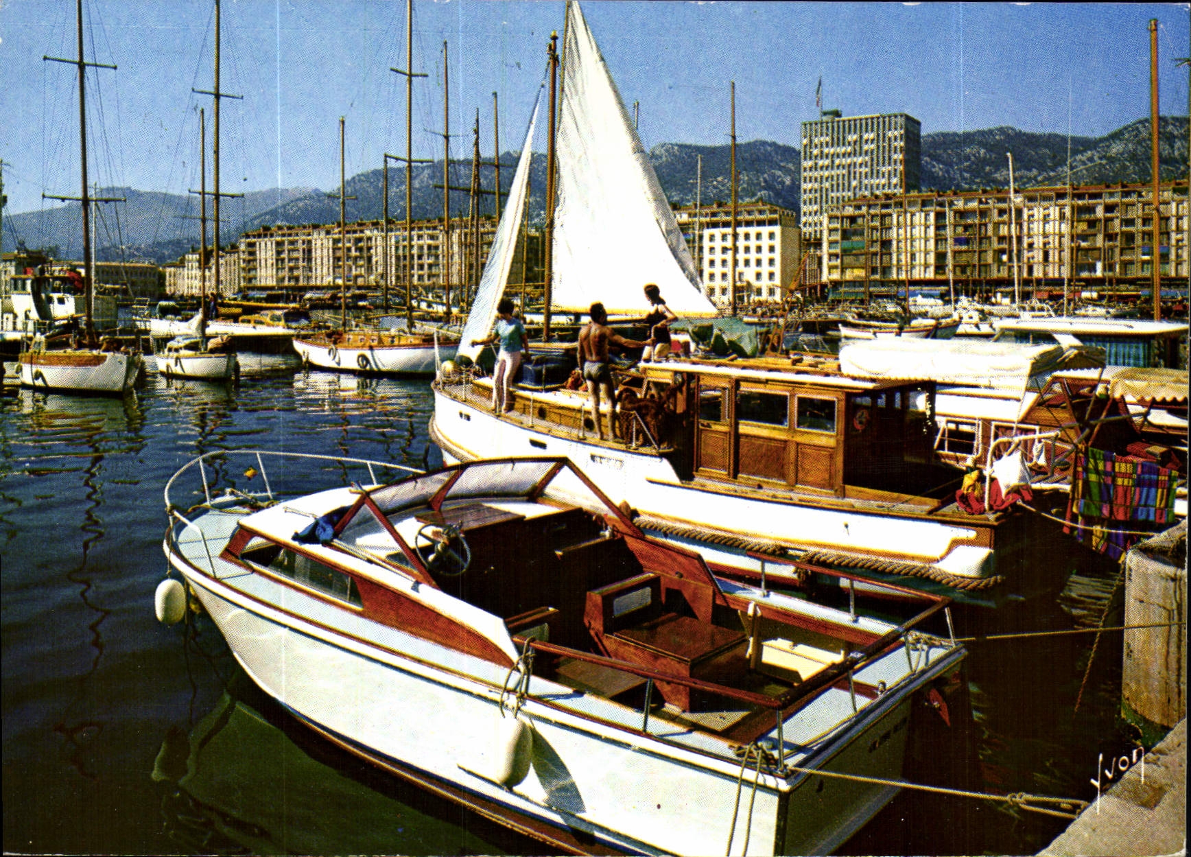 Hafen von Toulon — Kai der Sinse und Alte Darse — Yvon Editions