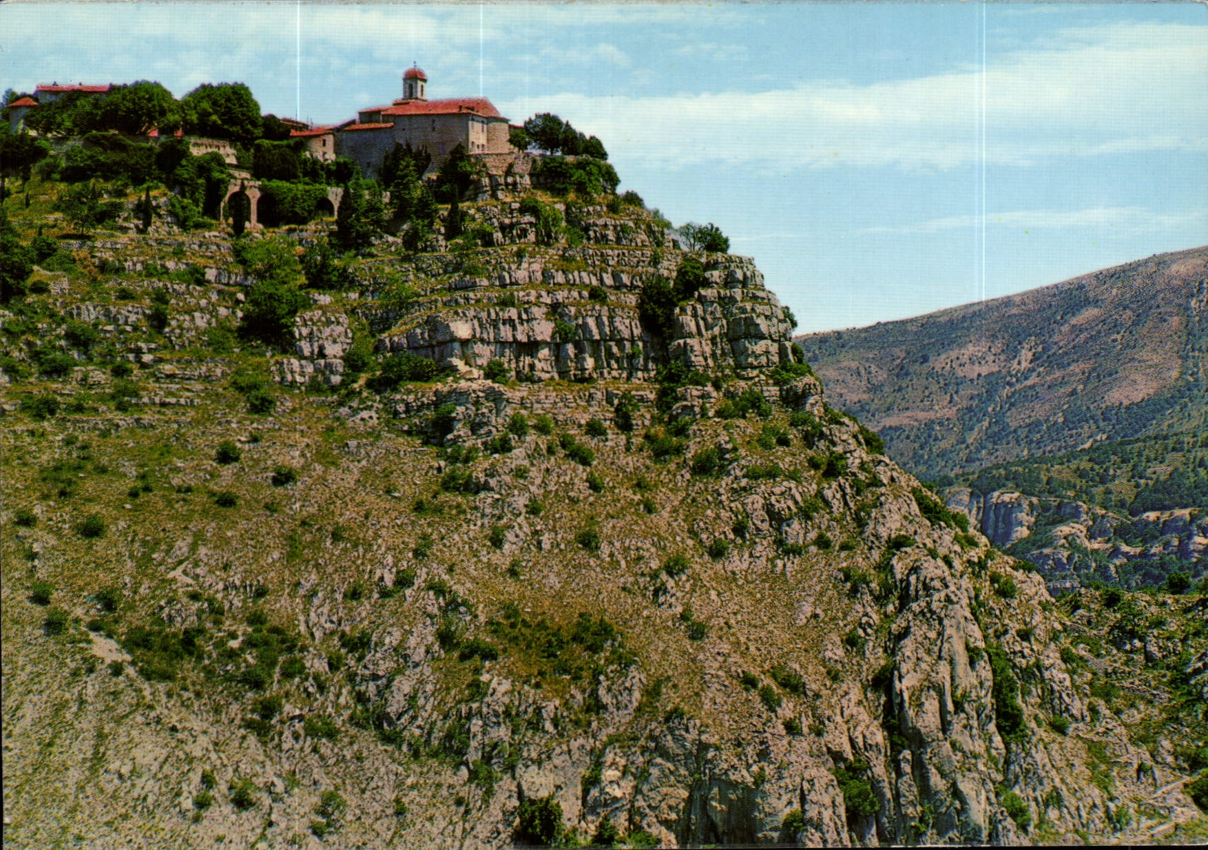 CPM Gourdon Cote d'Azur French Riviera 