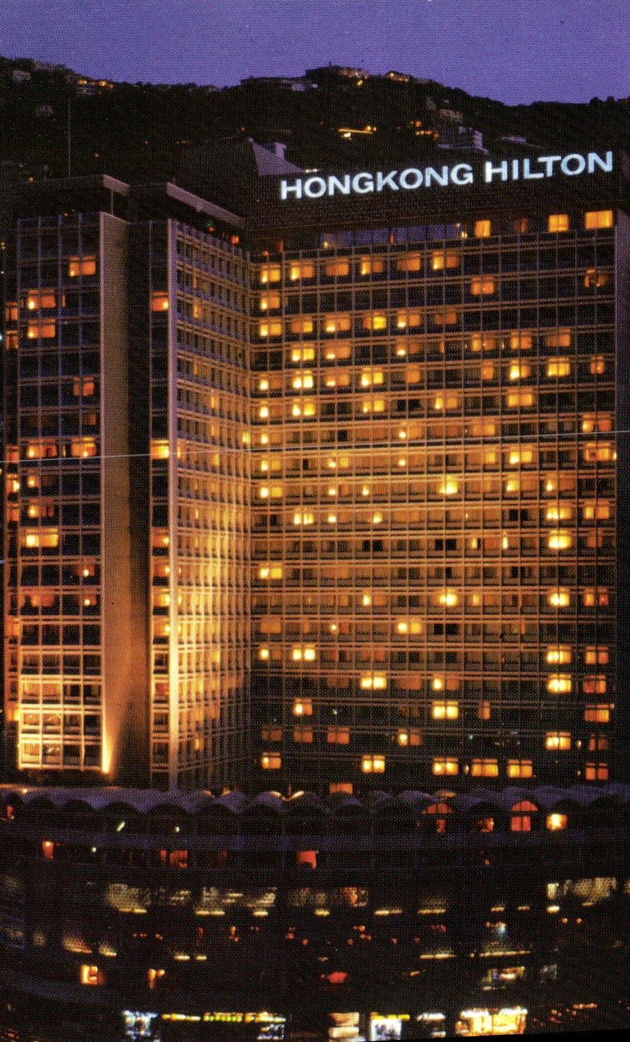 CPM Hong Kong Hilton The Far East's most dramatic hotel Chine China