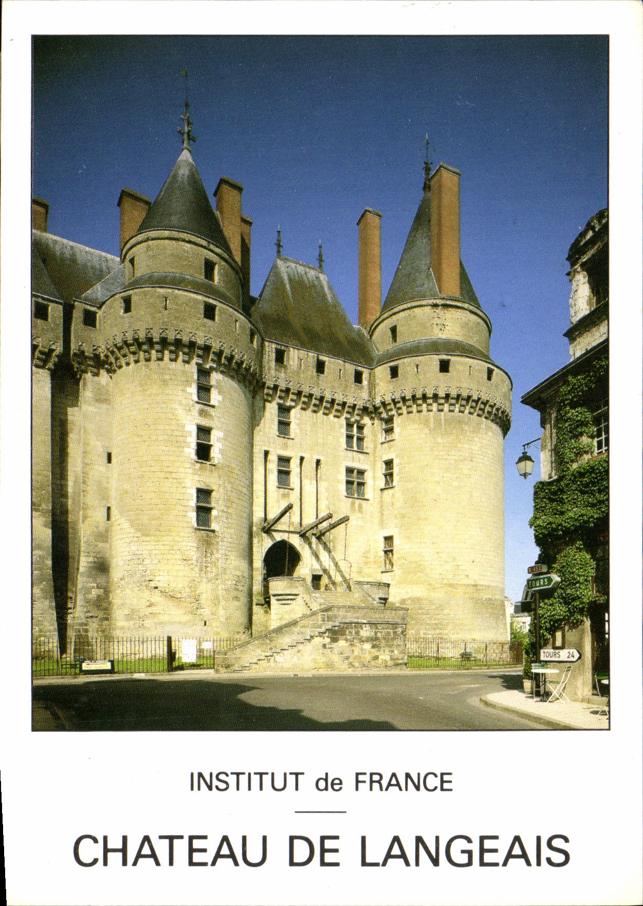 CPM Institut de France Chateau de Langeais 