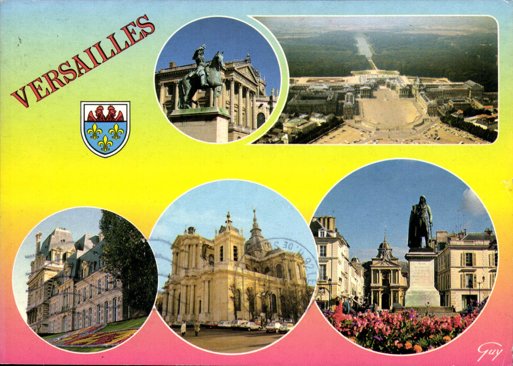 Versailles — vue aérienne du château, statue équestre de Louis XIV, hôtel-de-Ville, église Saint-Louis, place Hoche — Éditions LECONTE