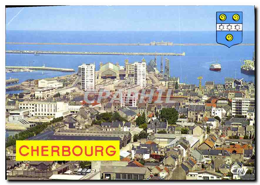 CPM Cherbourg Manche Vue generale sur la ville la gare maritime et la rade 