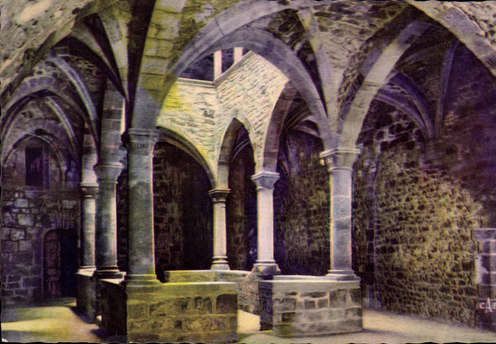Cloître de l'Abbaye de N.D. de Lérins — Ile Saint-Honorat — Cie des Arts Photomécaniques, Cannes