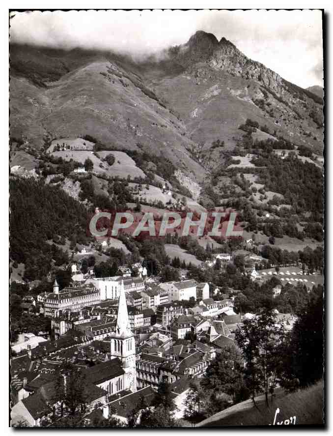 CPM Cauterets Hautes Pyrenees Vue generale prise de Pauze 