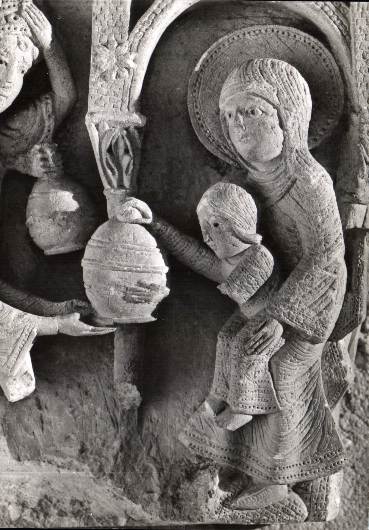 Cathédrale d'AUTUN — Adoration des Mages — Chapiteau (XIIe siècle)