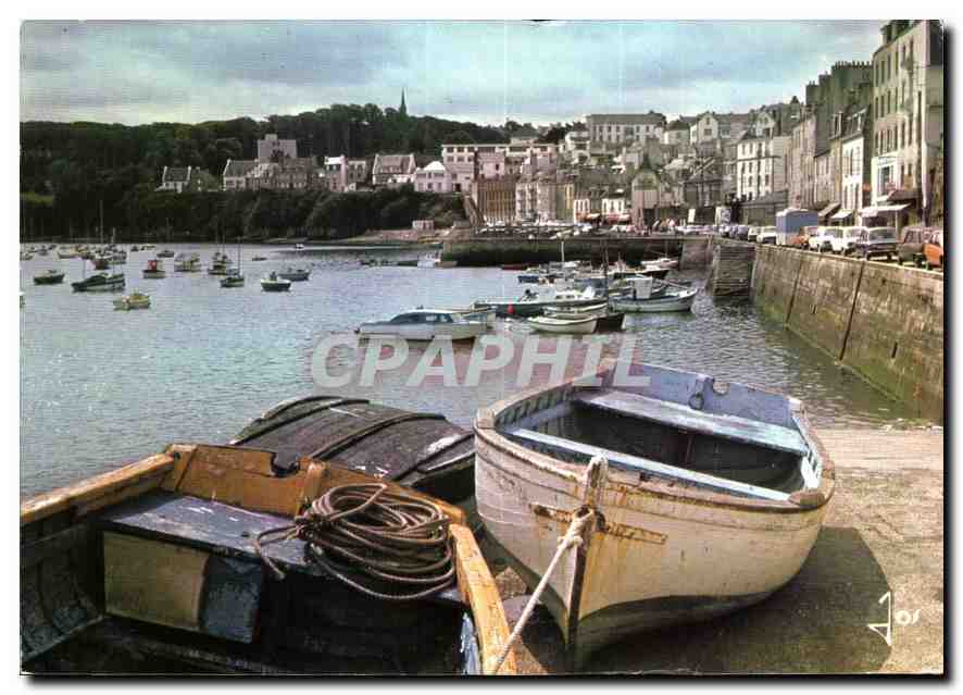 CPM La Bretagne en Couleurs Douarnenez Le vieux port Bateaux