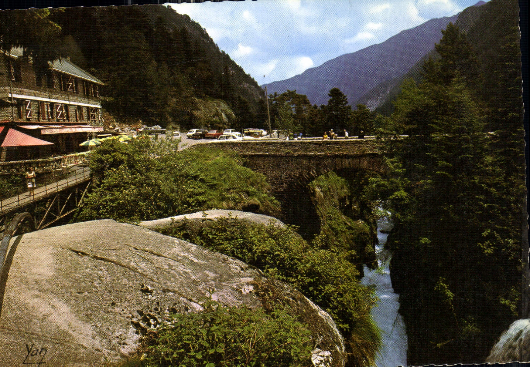 Cauterets — Le Pont d’Espagne et l’Hôtel — Édition YAN P. CHAMON