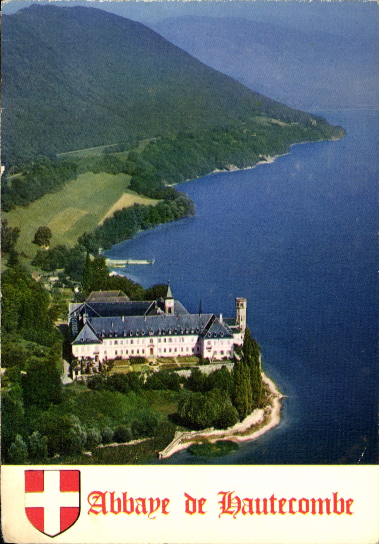 CPM En Savoie au bord du Lac du Bourget l'Abbaye de Hautecombe 