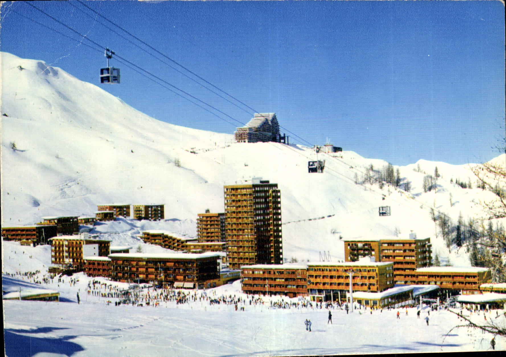 CPM La Plagne Savoie vue generale le telepherique de la Grande rochette en arriere plan Aime la Plag