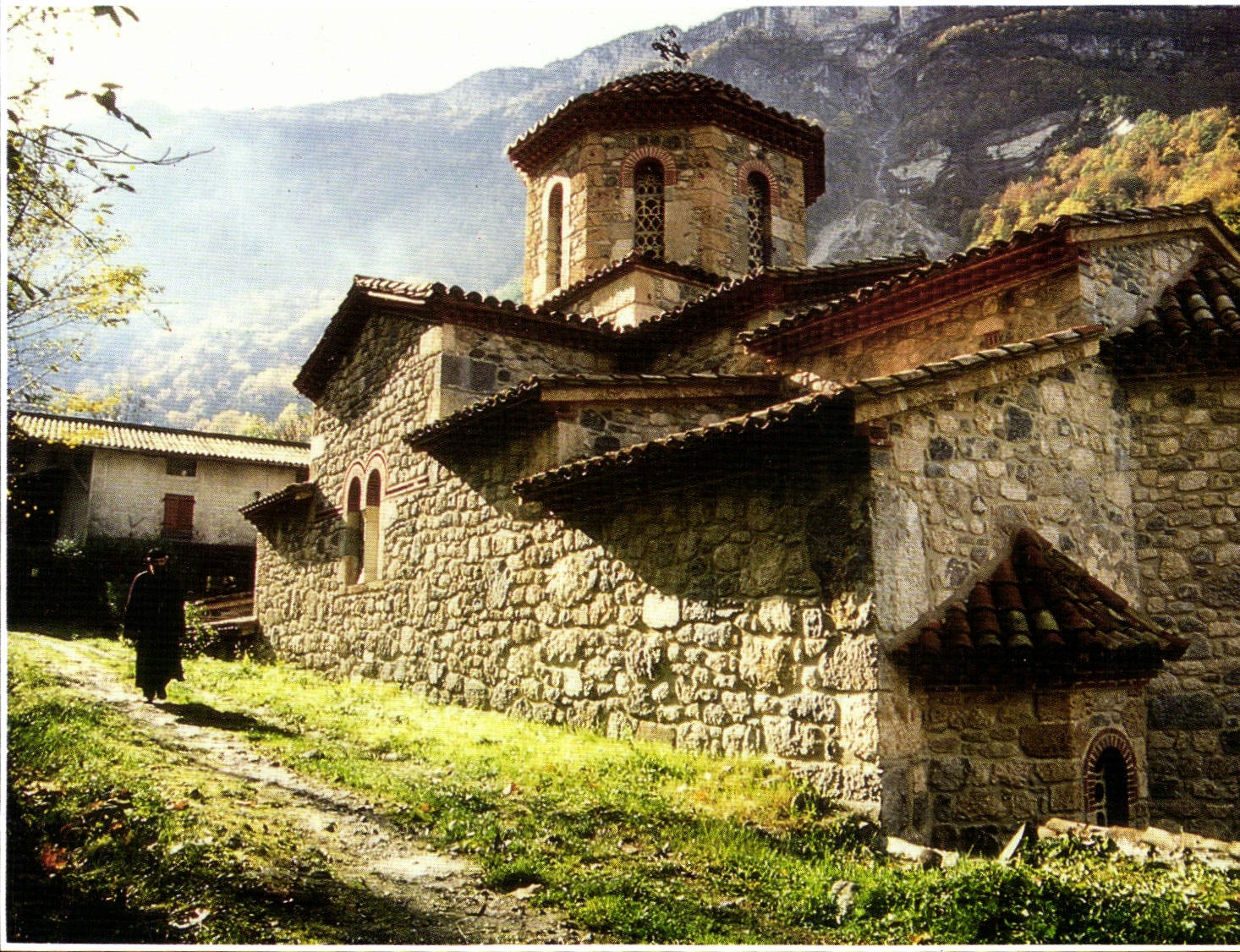 CPM Monastere Saint Antoine le Grand Saint laurent en Royans Eglise du Monastere 