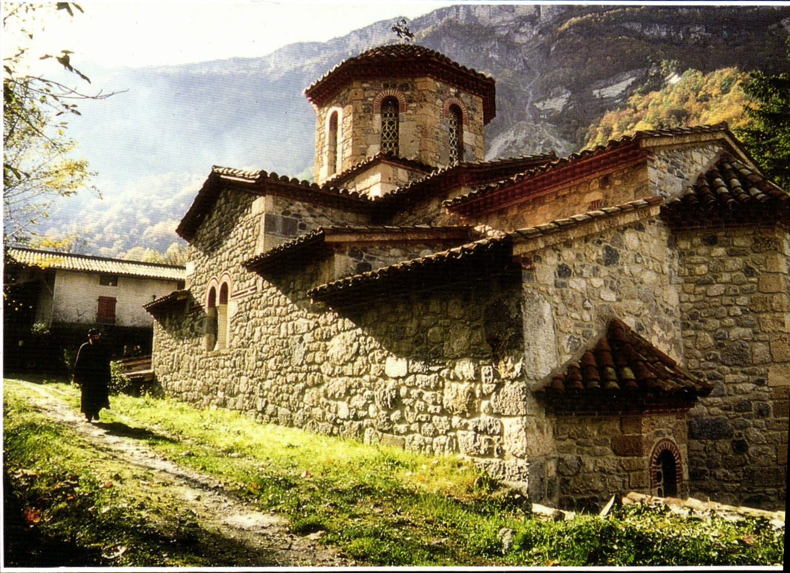 CPM Monastere Saint Antoine le Grand Saint laurent en Royans Eglise du Monastere 