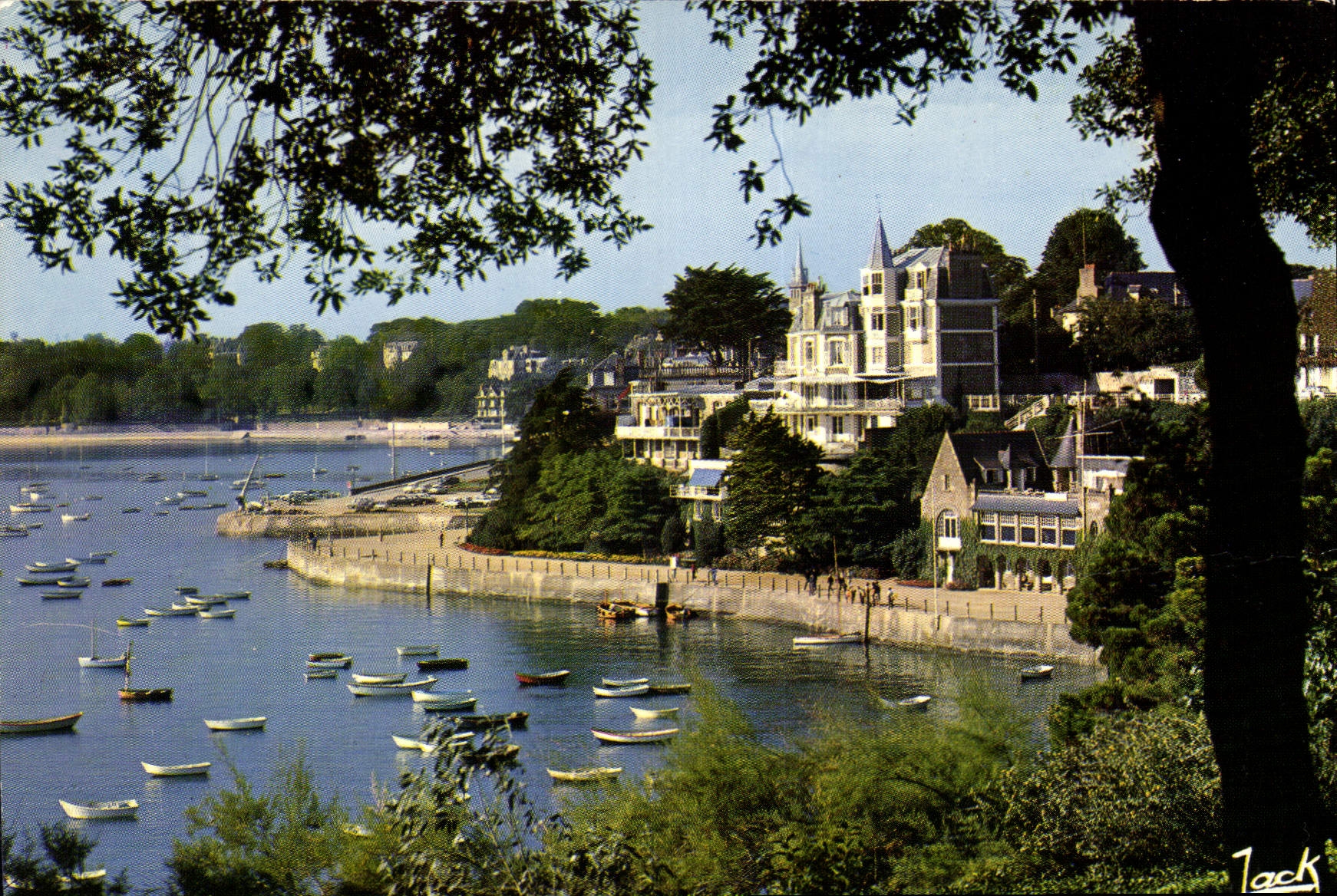 CPM Couleurs de Bretagne La Cote d'Emeraude Dinard 