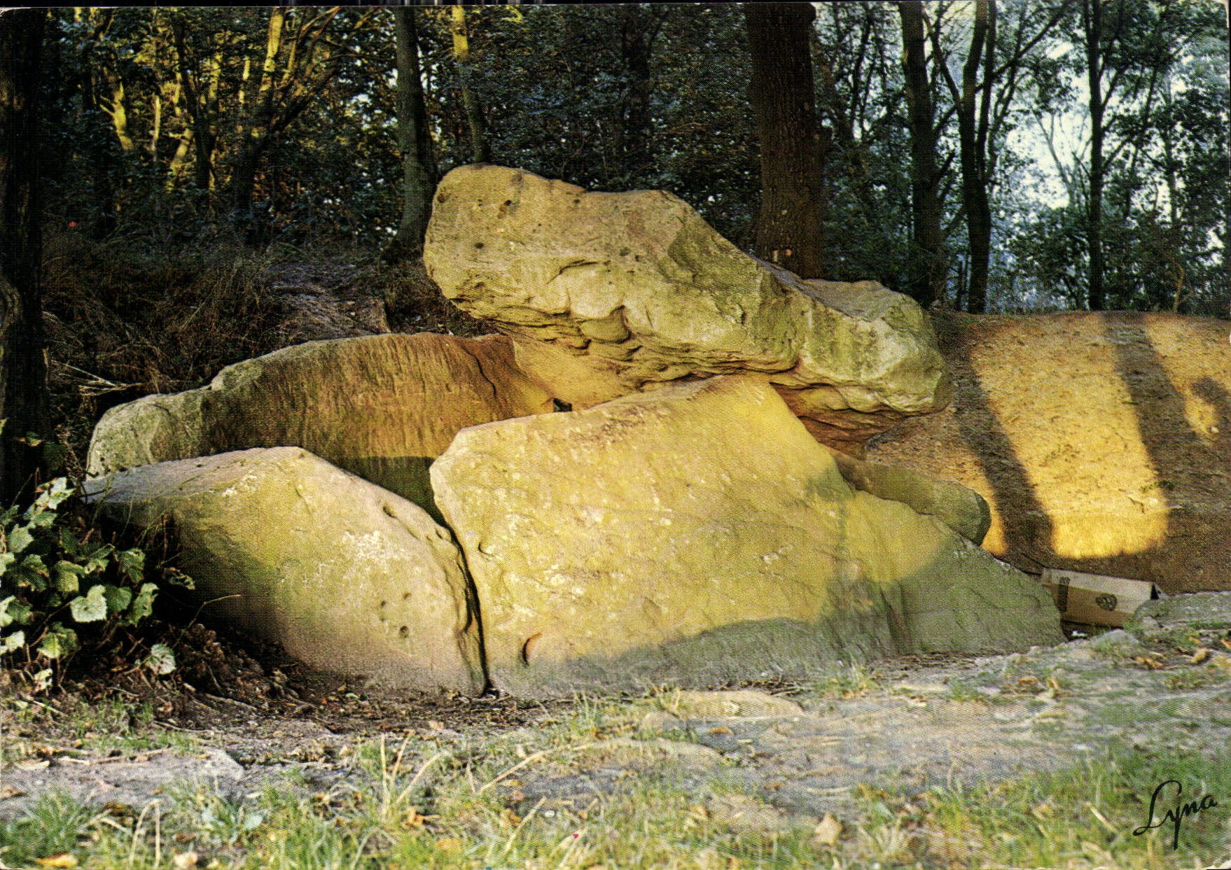 CPM Sur la Route du Patois Fresnicourt le Dolmen 
