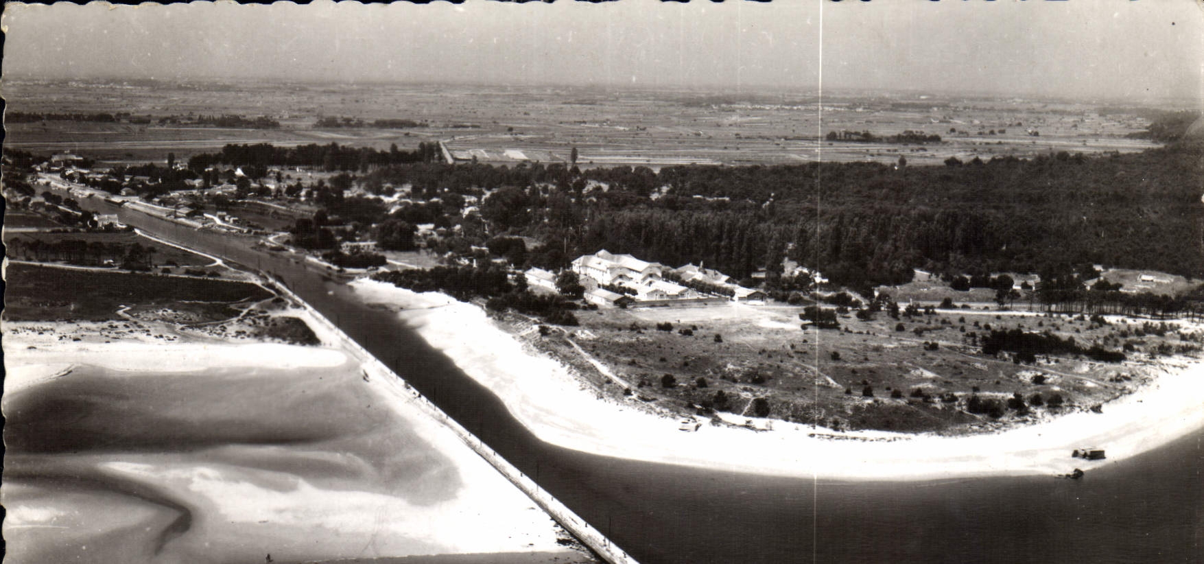 CPM La France vue du Ciel Ile d'Oleron Royardville Ch Mma la Jetee et vue d'ensemble 
