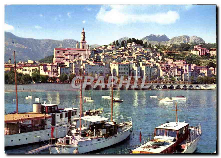 CPM Les Sites Merveilleux de la Cote d'Azur Menton A M la vieille ville vue du port 