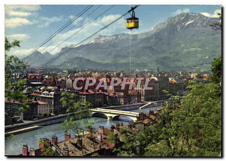 CPM Le Alpes en couleurs naturelles Grenoble Telepherique de la Bastille et le Moucherette 