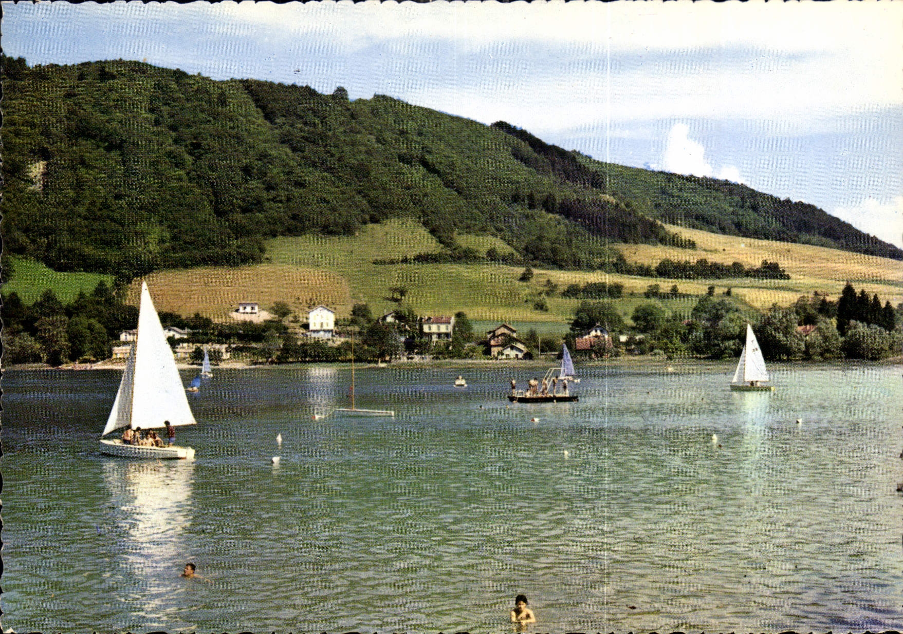 Lac de Paladru-Charavines — Voiliers sur le lac — Éditions J.-Cellard