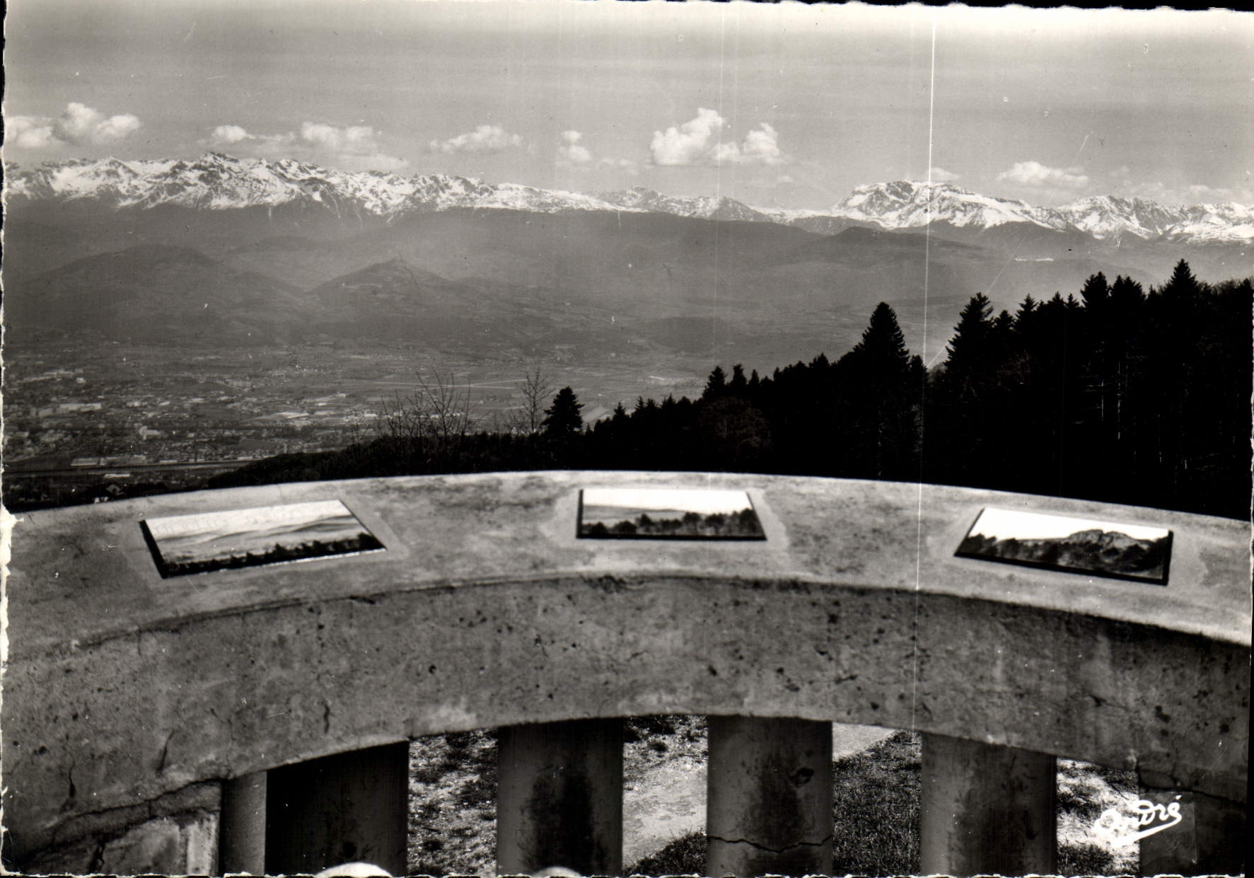CPM Les Beles Alpes Francaises St Nizier du Moucherotte Isere Chaine de Belledonne et Taillefer vus 