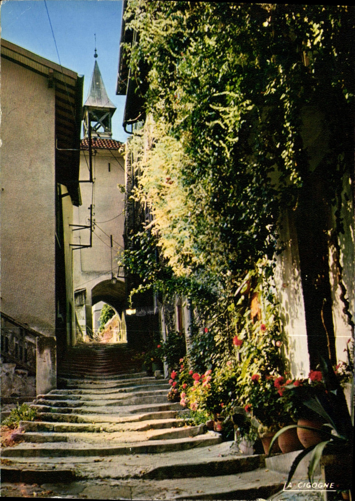 CPM Pont en Royans Isere la rue de l'Horloge 