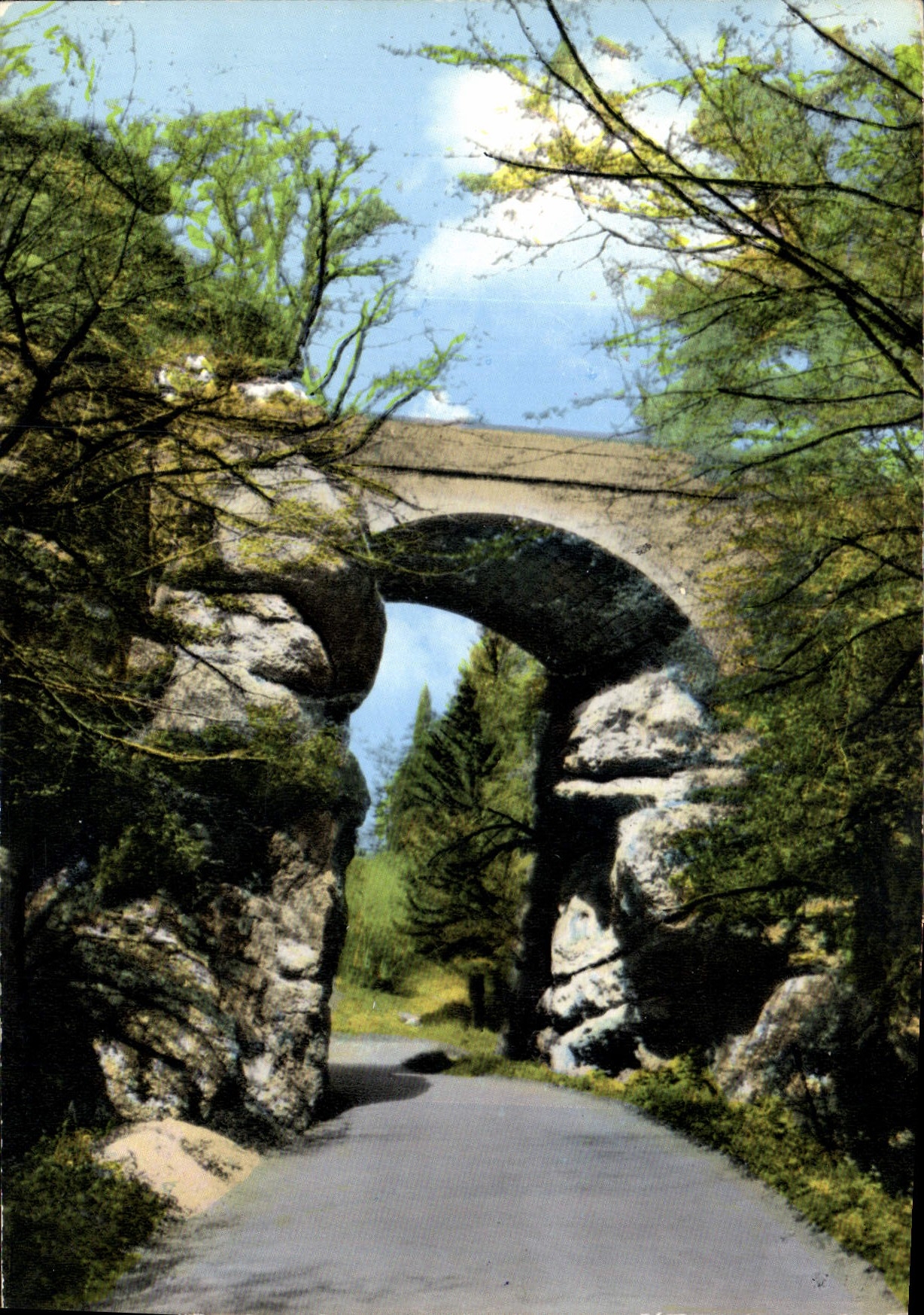 Pont de 'pierre chavée' — Miribel-les-Echelles (Isère) — éditeur CPAPHIL n°38.236.00.7843