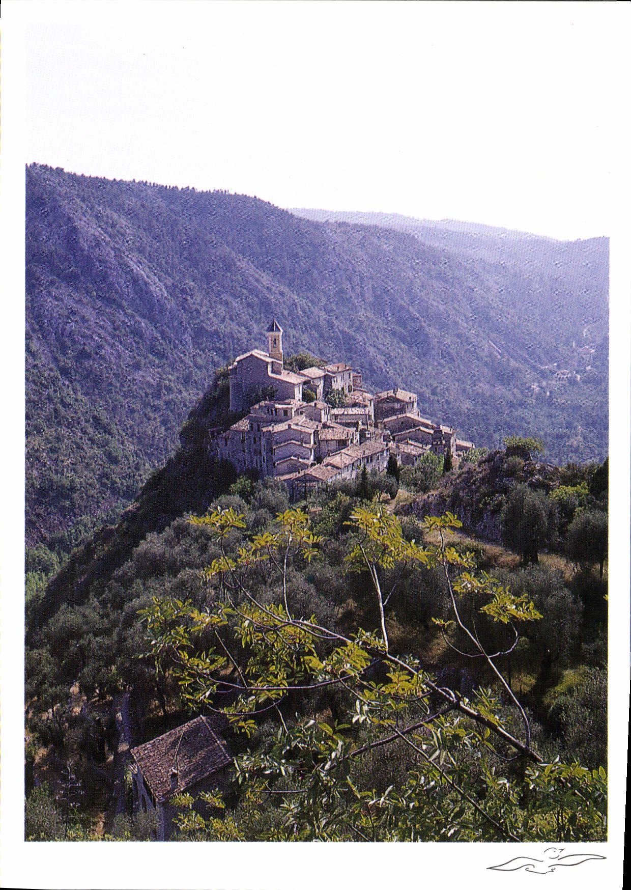 Village perché — au Nord de Nîmes — Éditions LA GOELLE, F.915