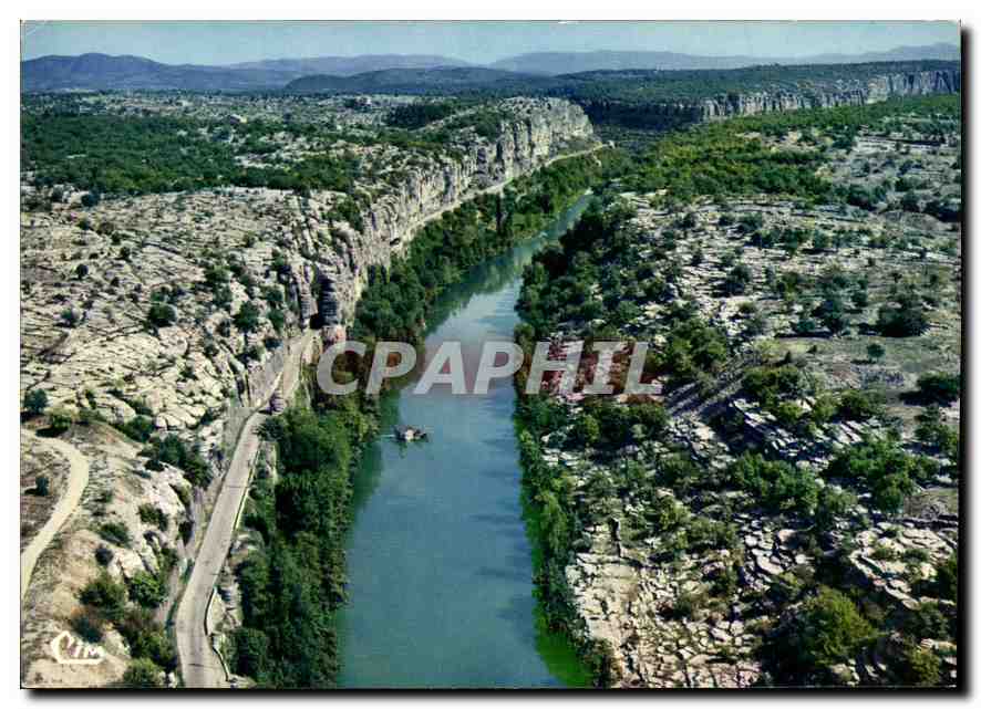 Les défilés de Ruoms — Vue aérienne — L'Ardeche Touristique