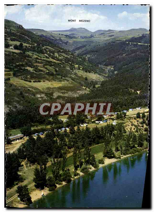 CPM Les Grands Paysages du Vivarais Le Lac d'Issarles 