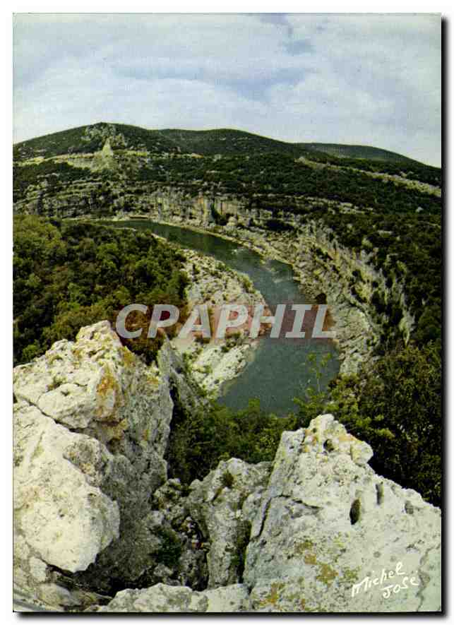 Gorges de l'Ardeche — vue du Rang Pointu — Michel José
