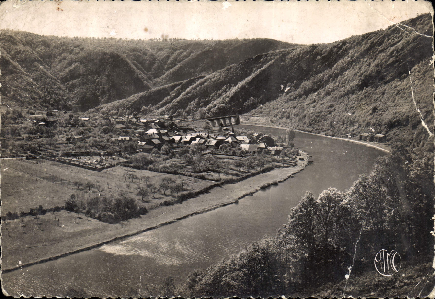 CPM Les Ardennes Francaises Laifour Vue generale surles Dames de Meuse 