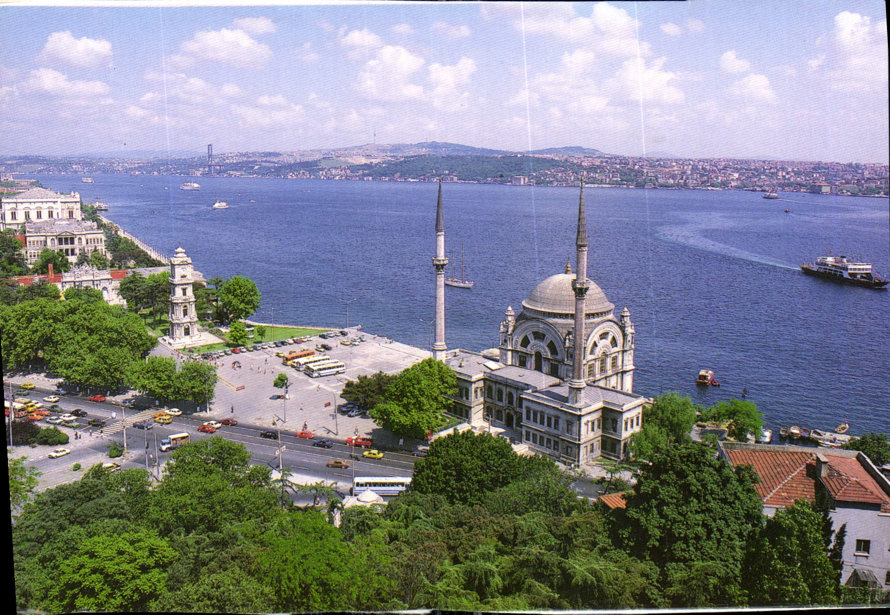 CPM Istanbul Turkiye Dolmabace Sarayi Saat Kulesi ve Camii 