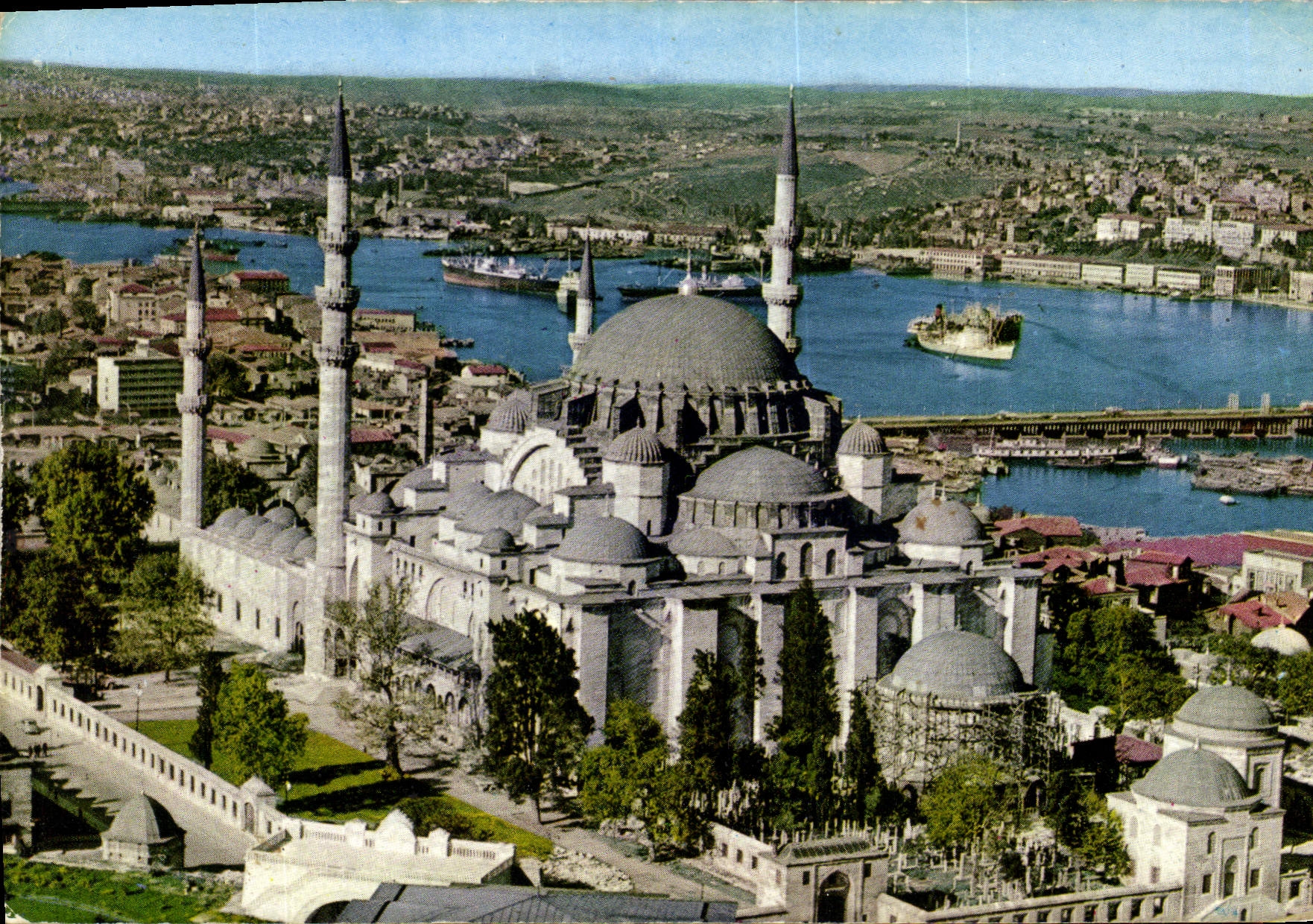 CPM Istanbul Turkiye Suleymaniye camii minaresi 