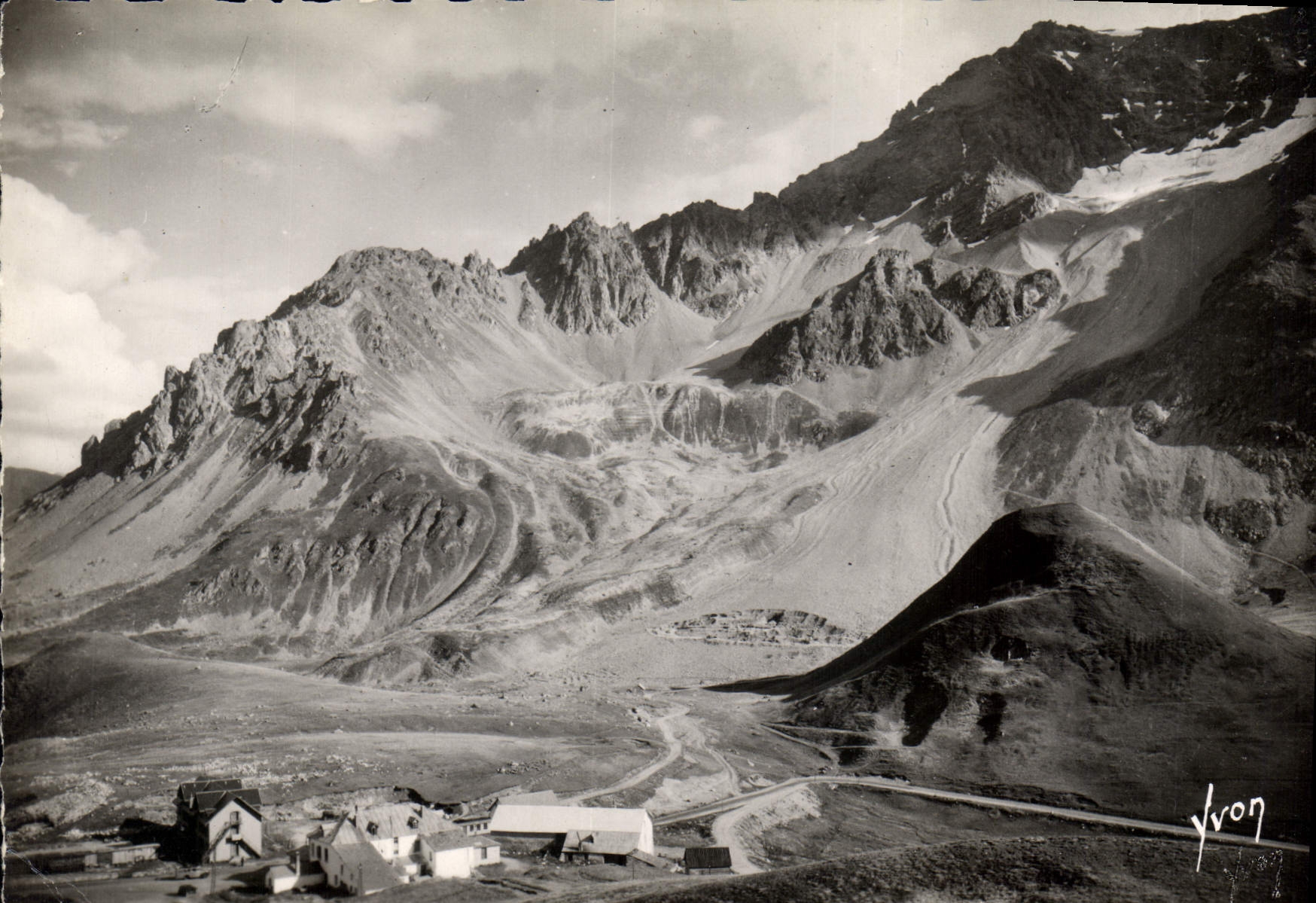 Col du Lautaret — Massif du Combeynot — Éditeur Yvonn, n° 111