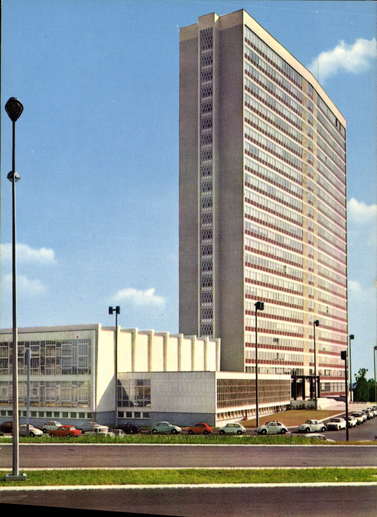 Centre Européen de Kirchberg — Luxemburg — In den Niederlanden gedruckt
