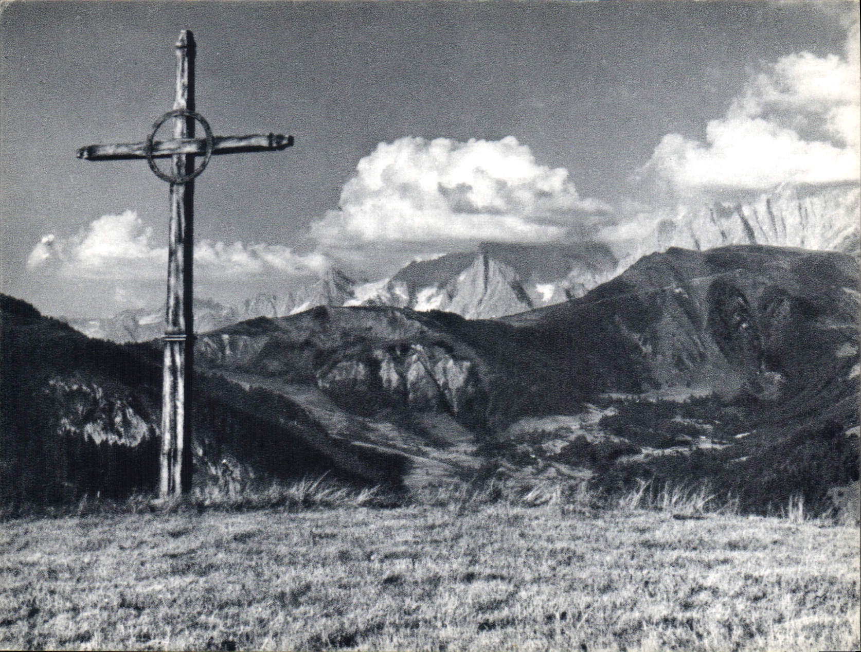 Croix de St-Nicolas-de-Véroce (Alpes) — Photo Fumex-Excl. Cent. St-Jacques — N° 272