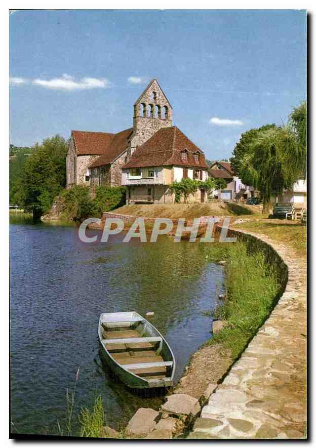 CPM La Correze Pittoresque Beaulieu sur Dordogne La Chapelle des Penitents 