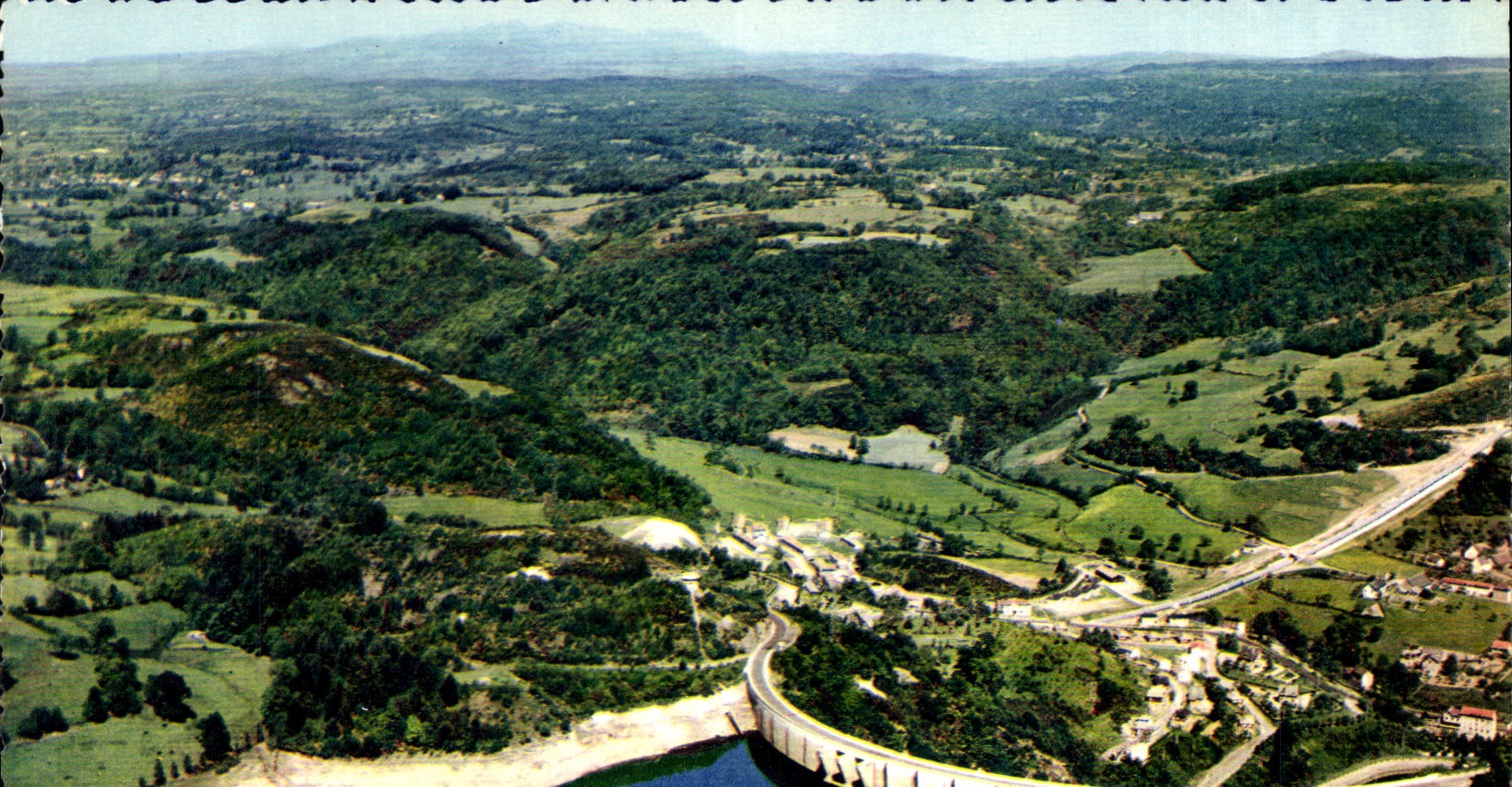 CPM Le Barrage de Bort Correze vu a'avion Couronnement 