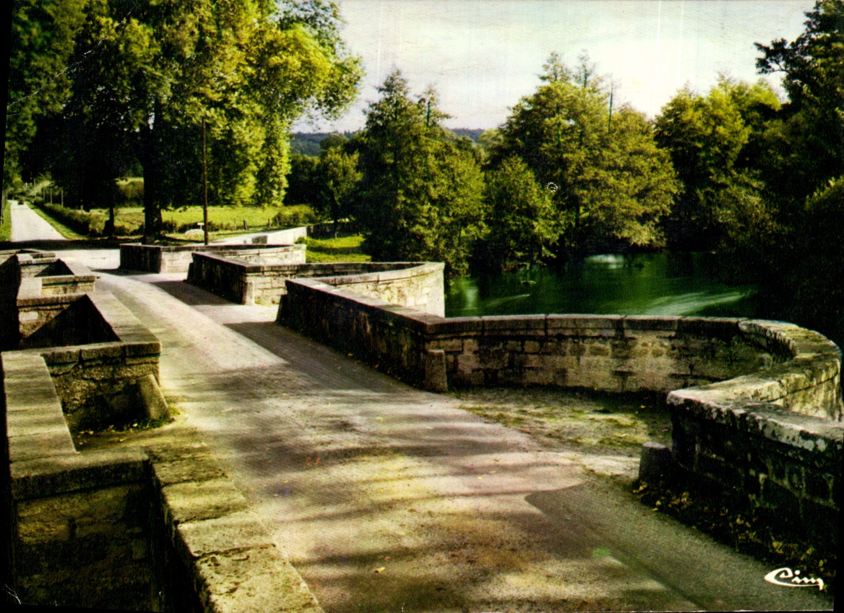Moutier-d'A Hun — Der römische Brücke — Drucker Mâcon