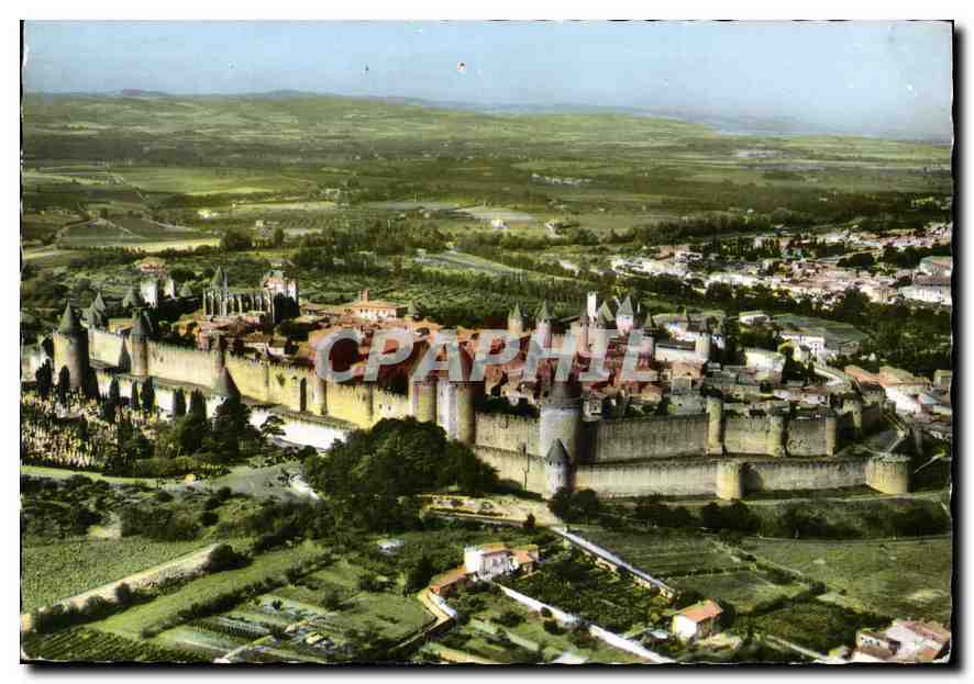 CPM Carcassonne vue aerienne de la Cite 
