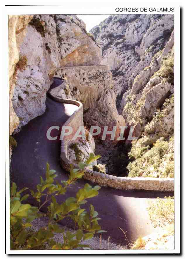 Gorges de Galamus — route serpentant dans un canyon — CPAPHIL