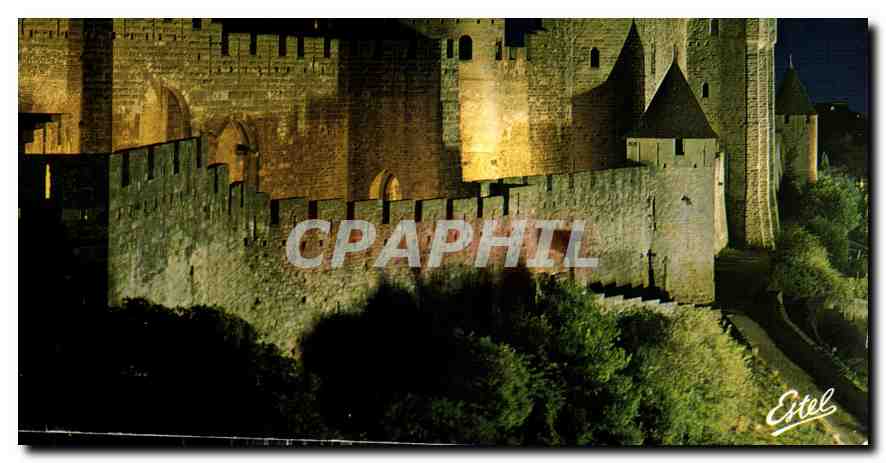 CPM Cite de Carcassonne Aude Vue de nuit l'entree principale ouest 