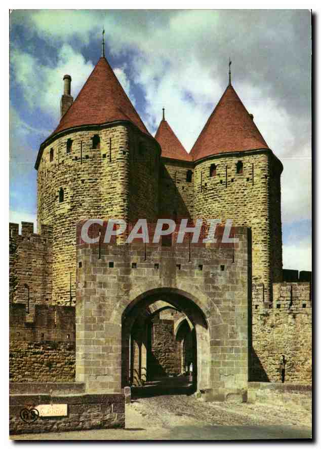 CPM Cite de Carcassonne Aude Les Tours et la Porte Narbonnaise avec le Pont Levis Entree de la Cite 