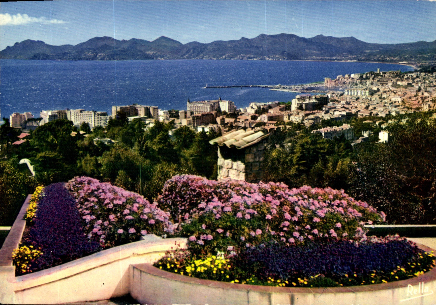 Cannes — Vue générale, le Golfe de la Napoule et l'Estérel — Rella