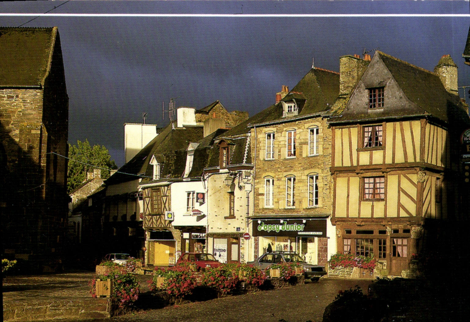 CPM Couleurs de Bretagne Malestroit Morbihan La place 