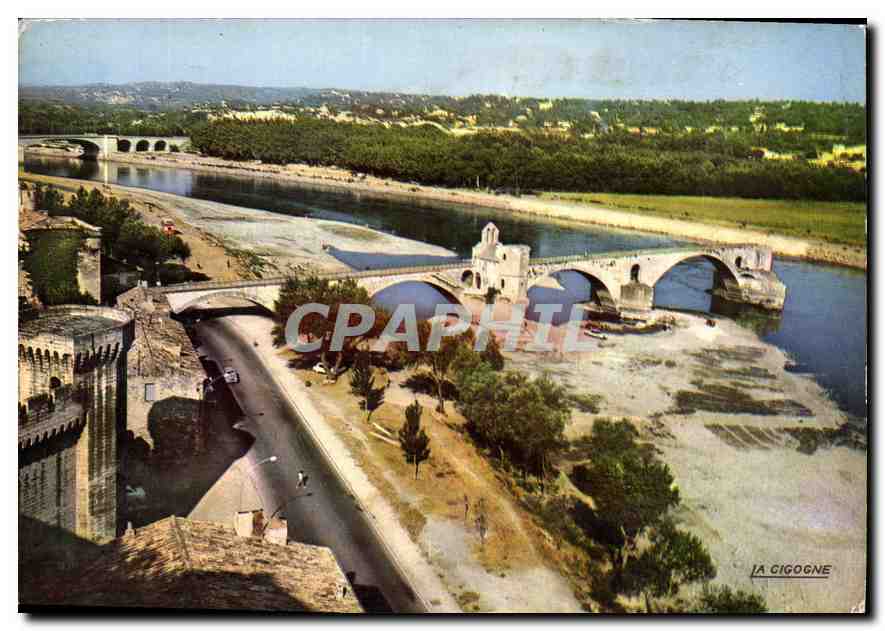 CPM Avignon Vaucluse le pont St Benezet et le nouveau Pont sur le Rhone 