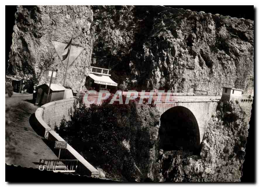 CPM Frontiere Franco Italienne Le Pont Saint Louis 
