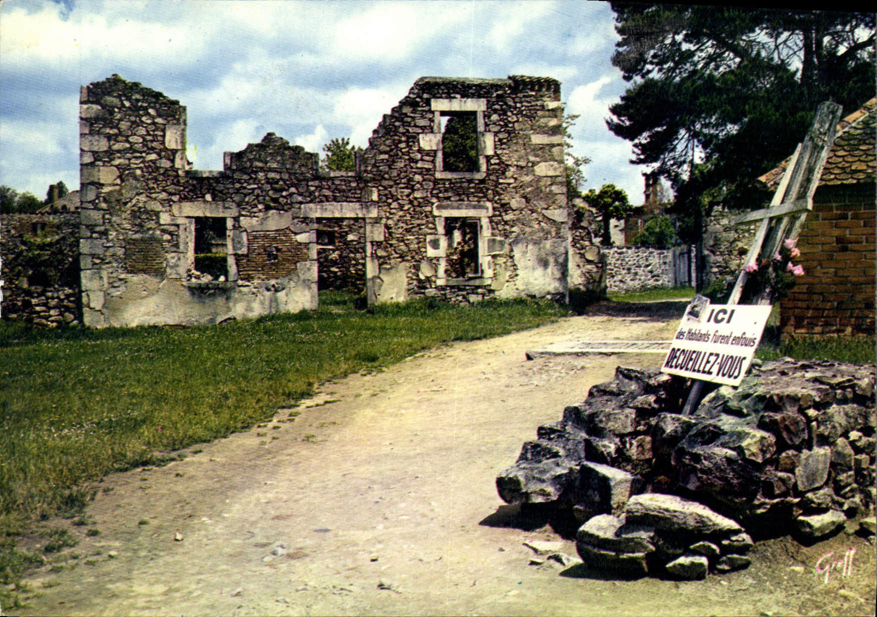 Oradour-sur-Glane — Cité martyre 10 juin 1944 — Éditions GREFF